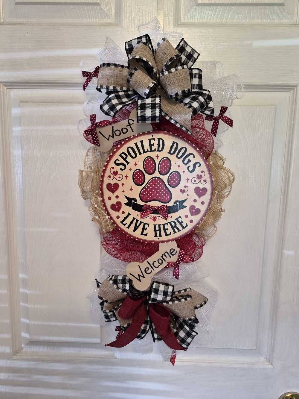 Spoiled Dogs Live Here, Wreath Swag - Burgundy, Black & Tan